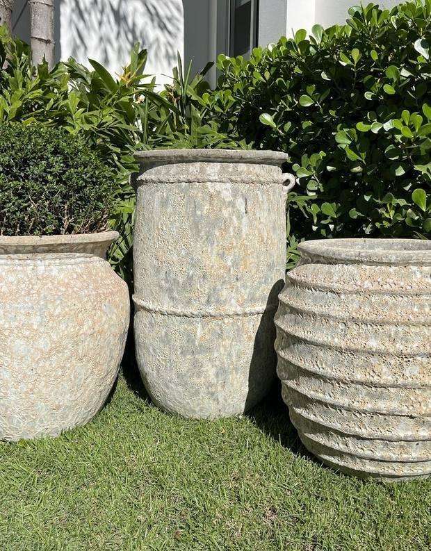 Vasos Portofino na entrada da casa